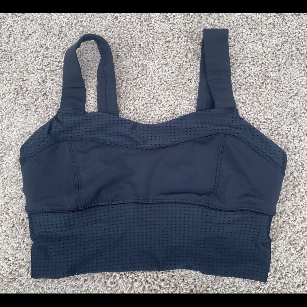 Lululemon sports bra size 6
